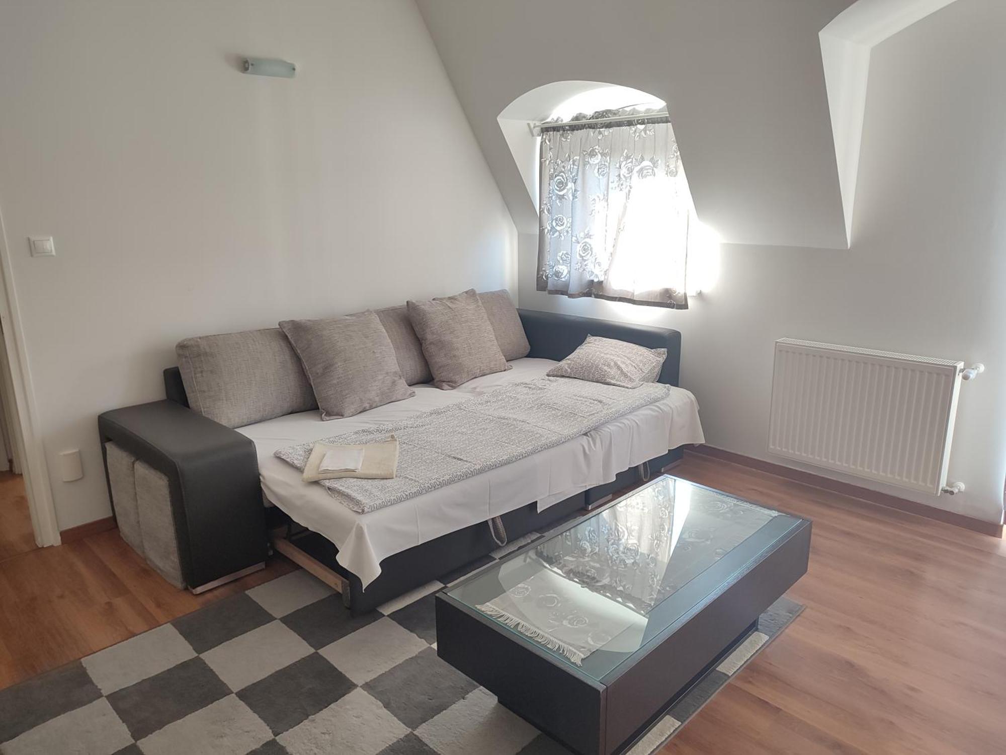 Apartament Pelso *
